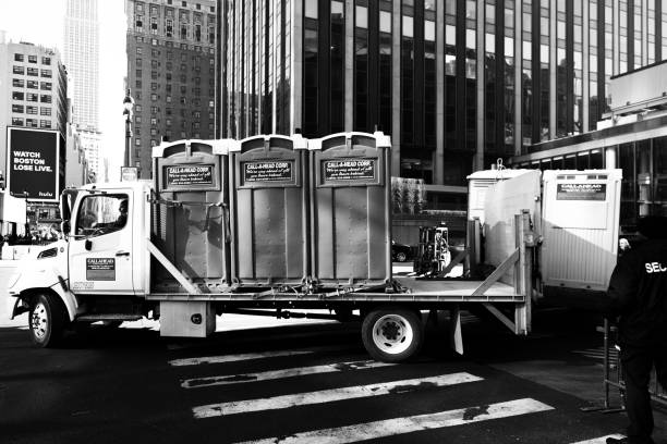 Best Luxury portable toilet rental  in Violet, LA